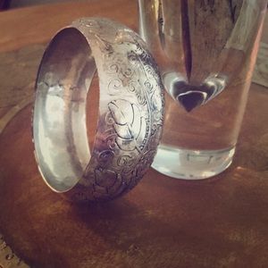 ❗️SALE❗️Silver Bangle Bracelet